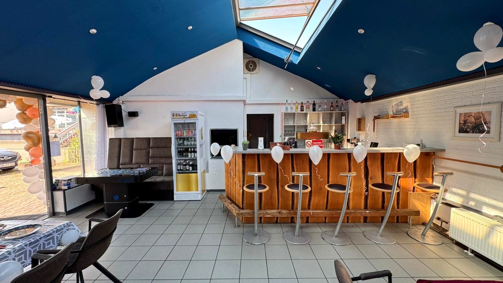 Bar und Lounge im Royal Saffron